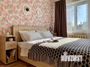 2-к квартира, посуточно, 53м2, 1/1 этаж