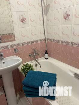 1-к квартира, посуточно, 38м2, 4/10 этаж