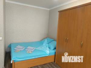 1-к квартира, посуточно, 40м2, 4/10 этаж