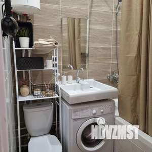 Студия квартира, посуточно, 16м2, 1/5 этаж