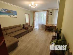 1-к квартира, посуточно, 42м2, 4/4 этаж