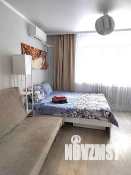 Студия квартира, посуточно, 18м2, 1/5 этаж