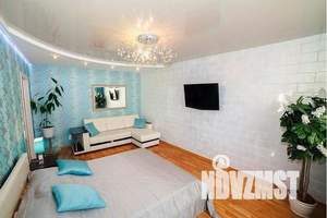 1-к квартира, посуточно, 38м2, 8/9 этаж