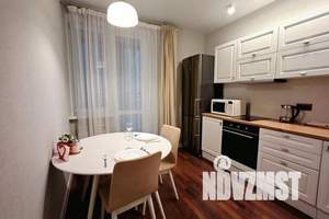 1-к квартира, посуточно, 38м2, 12/18 этаж