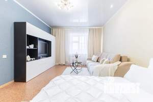 1-к квартира, посуточно, 45м2, 1/16 этаж