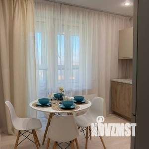 1-к квартира, посуточно, 35м2, 17/25 этаж