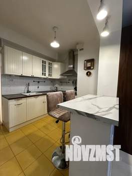 Студия квартира, посуточно, 38м2, 11/18 этаж