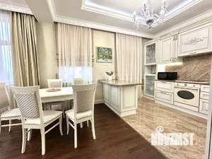 3-к квартира, на длительный срок, 95м2, 4/5 этаж