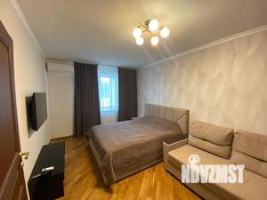 1-к квартира, посуточно, 40м2, 4/10 этаж