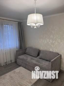 Студия квартира, посуточно, 30м2, 1/5 этаж