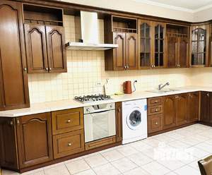 4-к квартира, на длительный срок, 180м2, 4/4 этаж