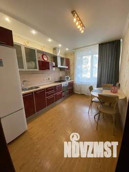 1-к квартира, посуточно, 44м2, 4/9 этаж