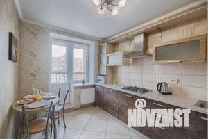 1-к квартира, посуточно, 38м2, 7/10 этаж