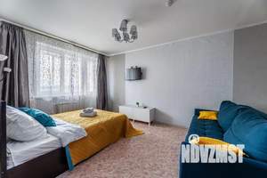 1-к квартира, посуточно, 31м2, 6/18 этаж