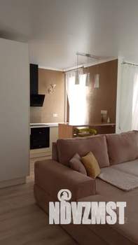 Студия квартира, посуточно, 42м2, 7/9 этаж