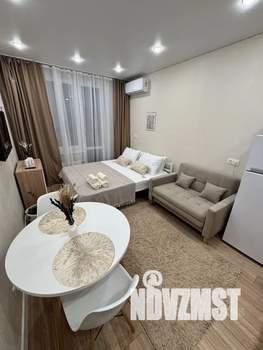 Студия квартира, посуточно, 20м2, 1/24 этаж