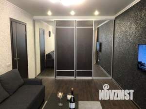 1-к квартира, посуточно, 43м2, 1/1 этаж