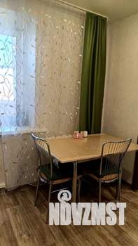 1-к квартира, посуточно, 37м2, 8/10 этаж