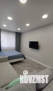 1-к квартира, посуточно, 38м2, 3/6 этаж
