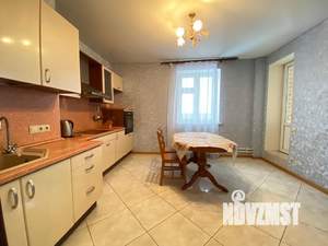 2-к квартира, на длительный срок, 80м2, 10/17 этаж