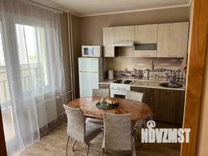 1-к квартира, посуточно, 33м2, 8/19 этаж