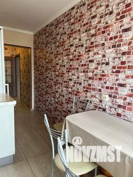 1-к квартира, посуточно, 37м2, 8/10 этаж