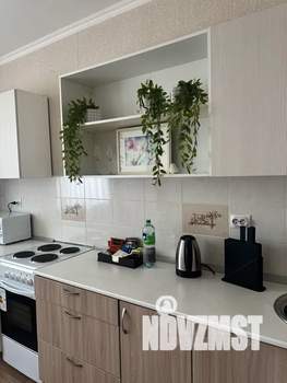 1-к квартира, посуточно, 42м2, 6/20 этаж