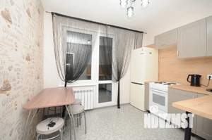 2-к квартира, посуточно, 59м2, 17/18 этаж