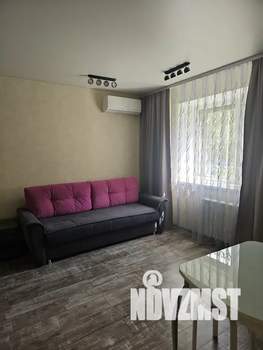 Студия квартира, посуточно, 42м2, 1/5 этаж