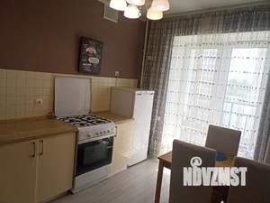 1-к квартира, посуточно, 37м2, 6/10 этаж