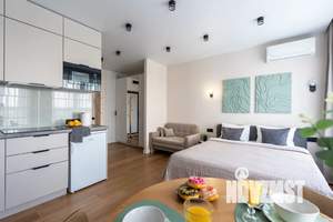 Студия квартира, посуточно, 25м2, 6/10 этаж