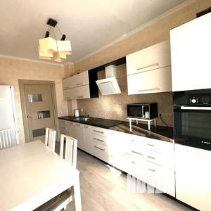 1-к квартира, посуточно, 45м2, 5/10 этаж