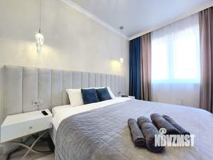 3-к квартира, посуточно, 70м2, 8/17 этаж