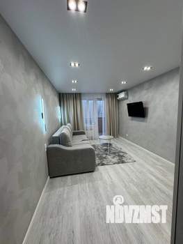 1-к квартира, посуточно, 35м2, 2/10 этаж