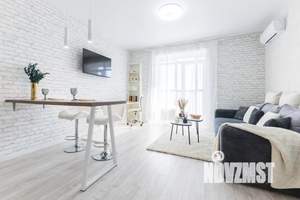 1-к квартира, посуточно, 37м2, 2/19 этаж