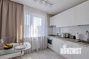 1-к квартира, посуточно, 36м2, 4/9 этаж