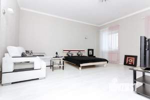 1-к квартира, посуточно, 49м2, 1/1 этаж