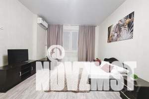 1-к квартира, посуточно, 40м2, 13/20 этаж