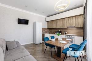 3-к квартира, посуточно, 110м2, 6/10 этаж