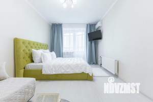 1-к квартира, посуточно, 42м2, 1/1 этаж