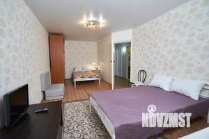 1-к квартира, посуточно, 35м2, 4/14 этаж