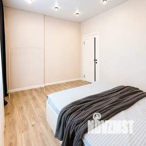 2-к квартира, посуточно, 77м2, 3/24 этаж