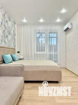 1-к квартира, посуточно, 42м2, 12/22 этаж