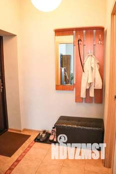 Студия квартира, посуточно, 39м2, 1/5 этаж