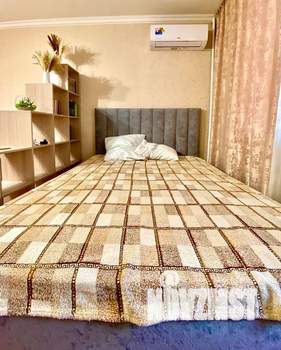 1-к квартира, посуточно, 42м2, 3/10 этаж