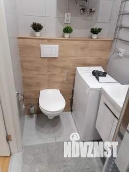 Студия квартира, посуточно, 40м2, 1/4 этаж