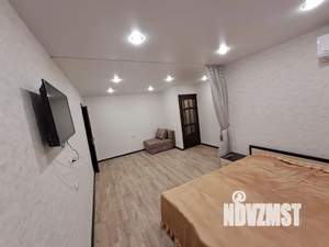 1-к квартира, посуточно, 33м2, 5/5 этаж
