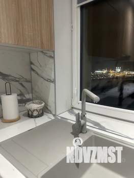 2-к квартира, посуточно, 74м2, 18/18 этаж