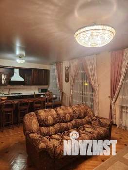 3-к квартира, посуточно, 120м2, 1/1 этаж