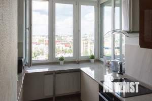 1-к квартира, посуточно, 54м2, 18/25 этаж